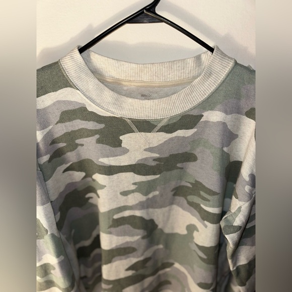 Women’s Camouflage Aerie Crewneck Sweater - Picture 8 of 12